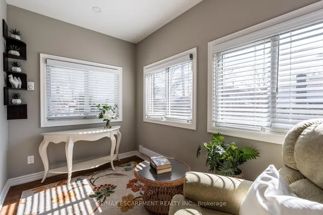 Additional image 22 of 648 THORNWOOD Ave