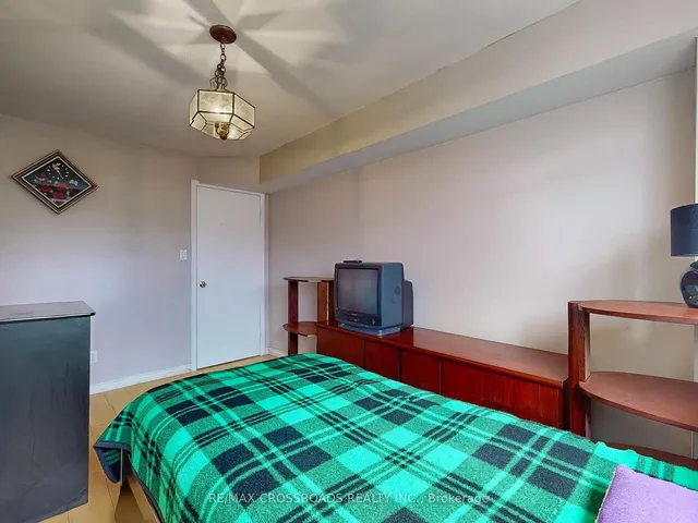 Additional image 40 of 62 Ernest Ave