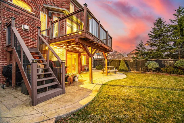 Additional image 39 of 18 Armani Lane