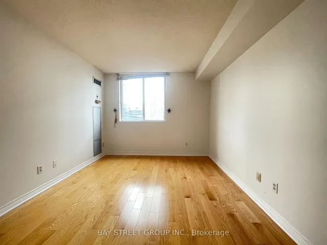 Additional image 13 of 736 Bay St Unit 1910