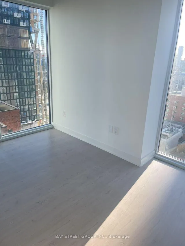 Additional image 23 of 65 Mutual St Unit 1302