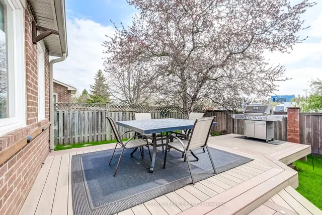 Additional image 25 of 1434 Queensbury Cres