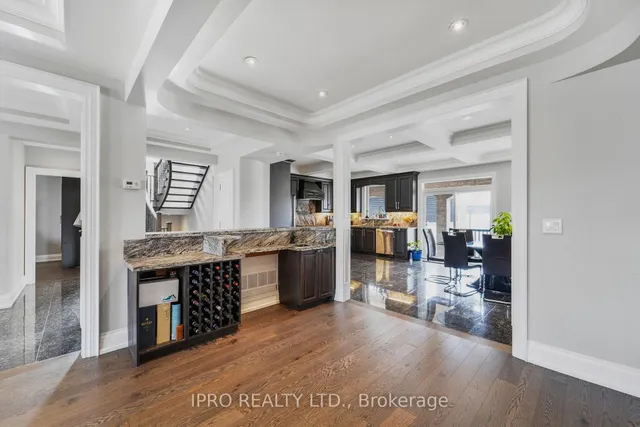 Additional image 13 of 55 Yorkdale Cres