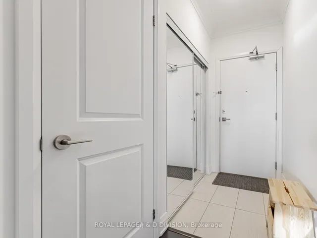 Additional image 3 of 530 St Clair Ave Unit 1101