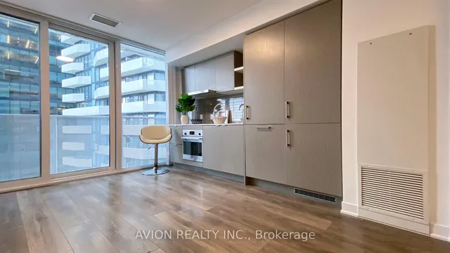 Additional image 7 of 88 Harbour St Unit Unit #1811