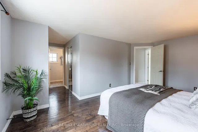 Additional image 25 of 2345 Glastonbury Rd