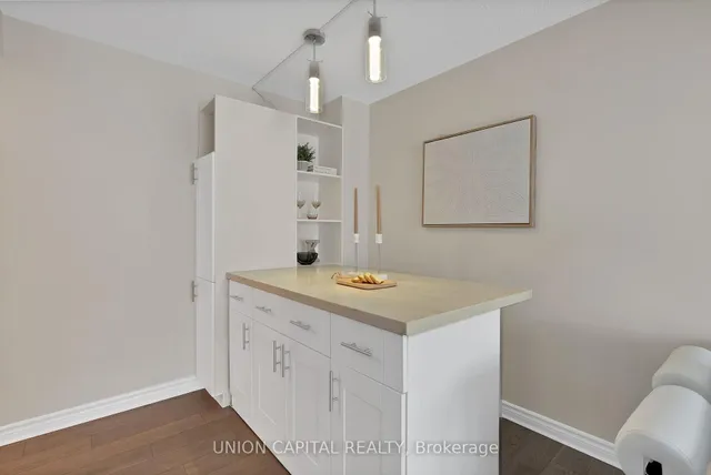 Additional image 20 of 61 Main St Unit 203