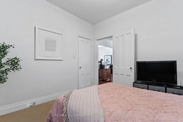 Additional image 23 of 245 Hillcrest Ave