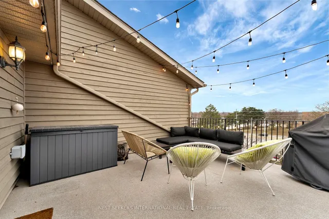 Additional image 19 of 555 King St Unit 303