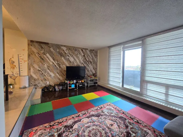 Additional image 7 of 5 San Romanoway Way Unit 402