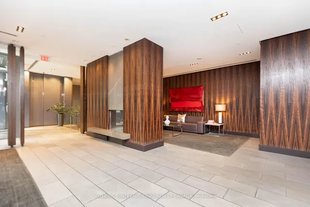 Additional image 23 of 33 Lombard St Unit 2207