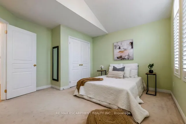 Additional image 26 of 8 Hackney Crt