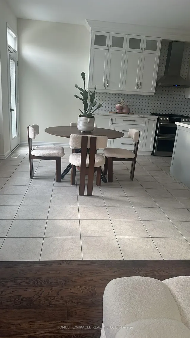 Additional image 3 of 425 Edenbrook Hill Dr