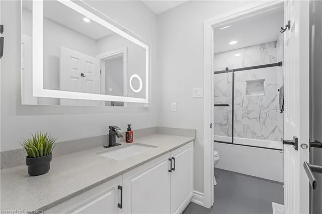 Additional image 29 of 158 Voyager Pass