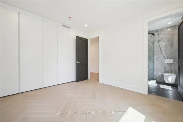 Additional image 26 of 2187 Lakeshore Rd