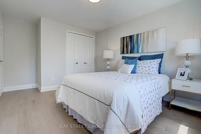 Additional image 33 of 35 Belinda Sq