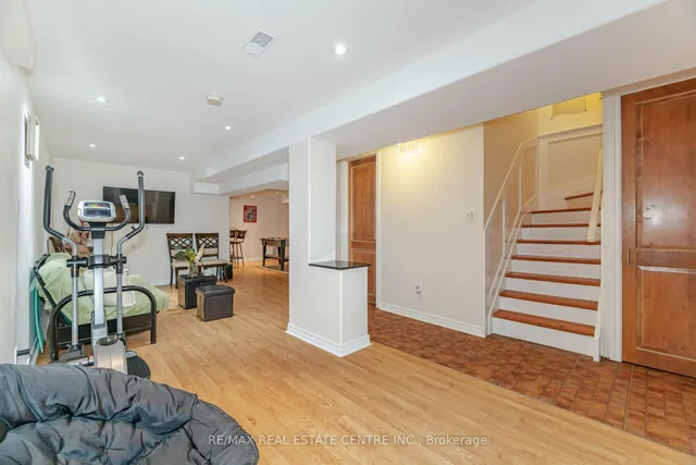 Additional image 30 of 24 Acadian Hts