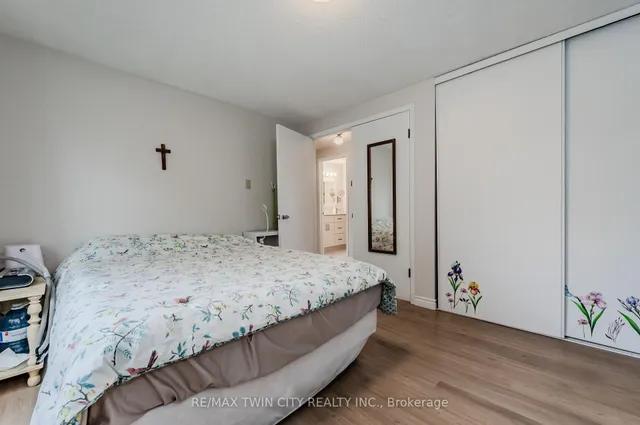 Additional image 28 of 136 St Jerome Cres