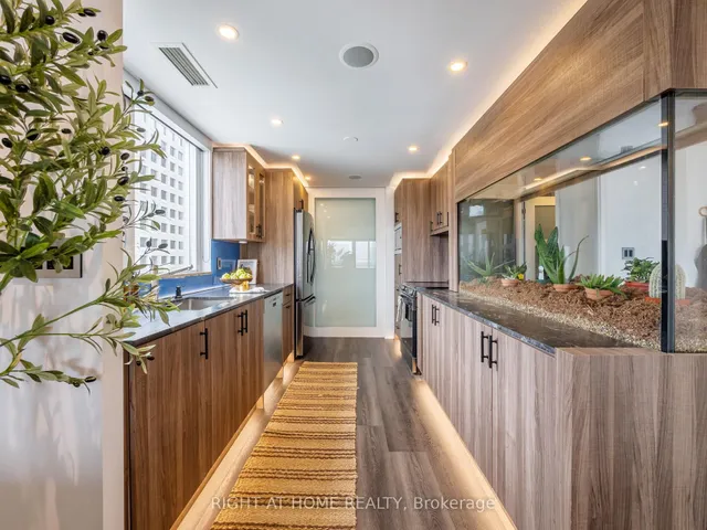 Additional image 9 of 1430 Yonge St Unit 705