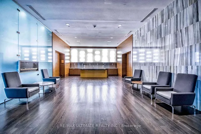 Additional image 28 of 135 Village Green Sq Unit 3720