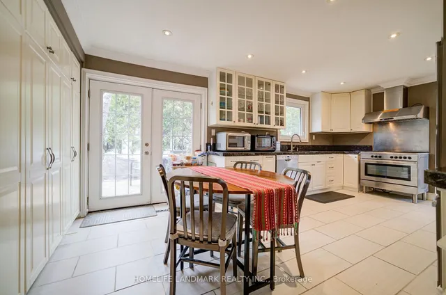 Additional image 15 of 2207 Elmhurst Ave