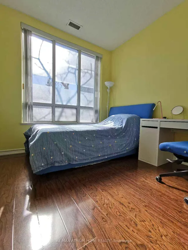 Additional image 12 of 5039 Finch Ave Unit 109