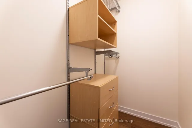 Additional image 14 of 95 Bathurst St Unit 516