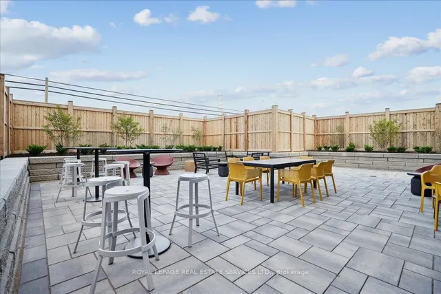 Additional image 27 of 1440 Clarriage Crt Unit 202