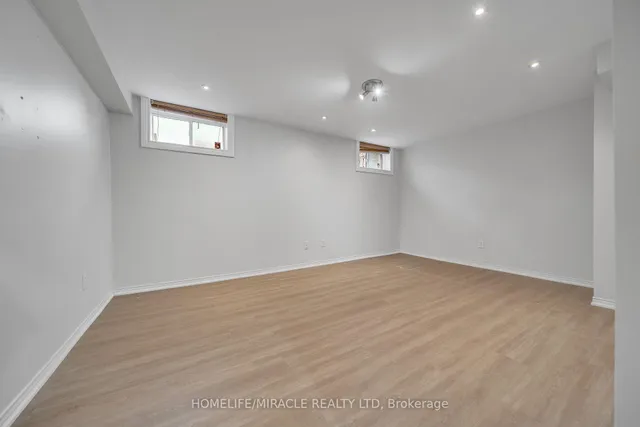 Additional image 39 of 93 Crystal Glen Cres