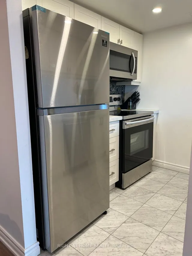 Additional image 8 of 38 Elm St Unit 1812