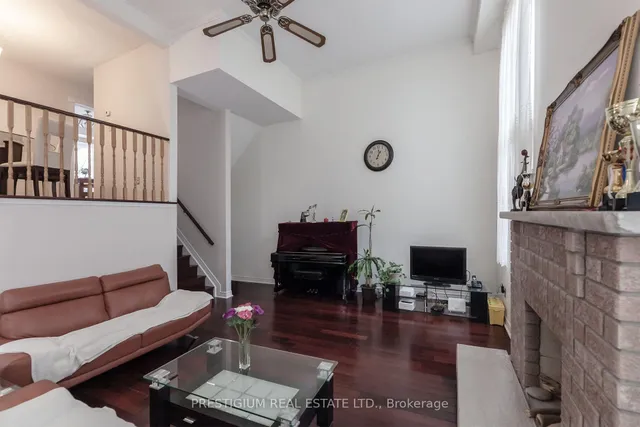 Additional image 8 of 25 Cardwell Ave Unit 30