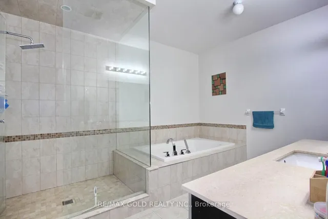 Additional image 31 of 14 Ladbrook Cres