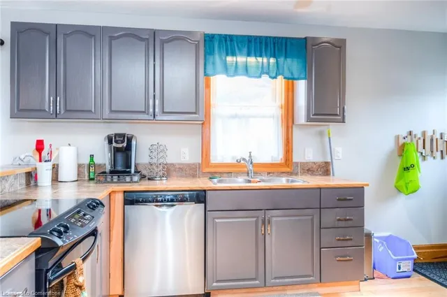 Additional image 13 of 46 2 Ave