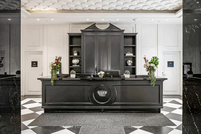 Additional image 40 of 955 BAY St Unit 1809