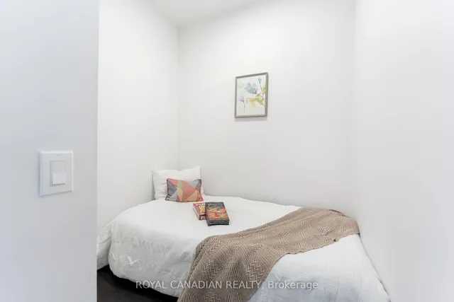 Additional image 30 of 215 Veterans Dr Unit 1110