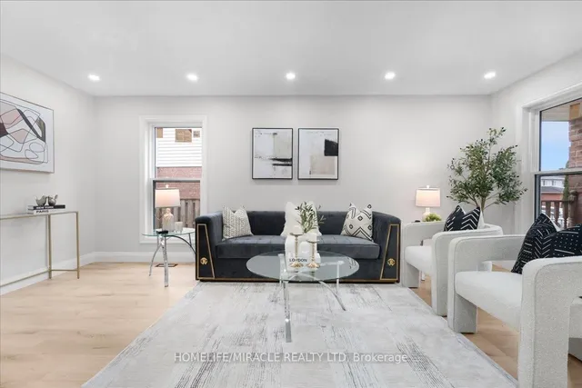 Additional image 6 of 102 Northmanor Cres