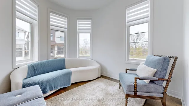 Additional image 20 of 1473 Varelas Passage