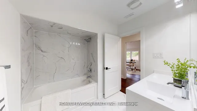 Additional image 36 of 12 Flaremore Cres