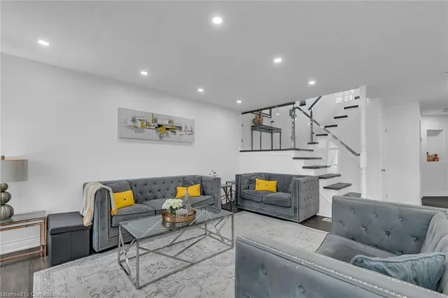 Additional image 7 of 956 Banffshire Crt