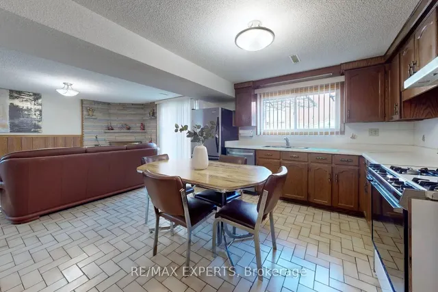 Additional image 32 of 146 Sawmill Rd