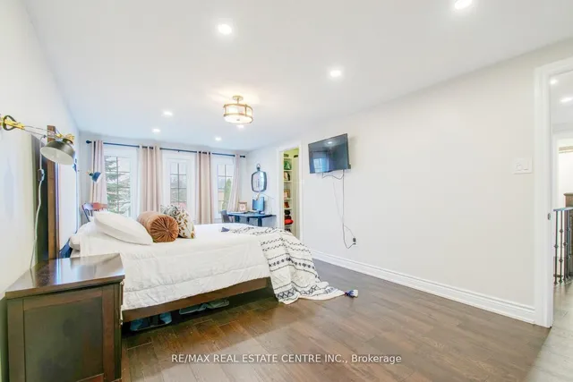 Additional image 25 of 21 Hawkway Crt