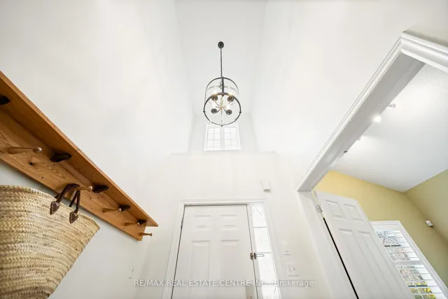 Additional image 8 of 5449 Valleyhigh Dr