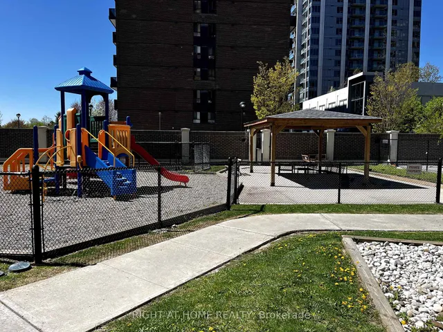 Additional image 24 of 4 Lisa St Unit 412