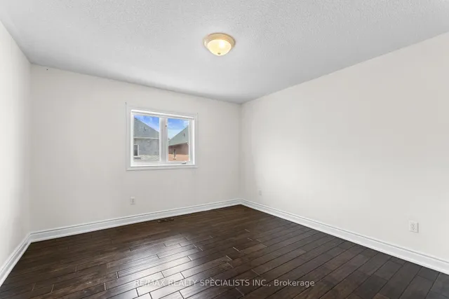 Additional image 32 of 14 Banks Dr