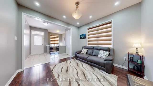 Additional image 10 of 28 Troyer St