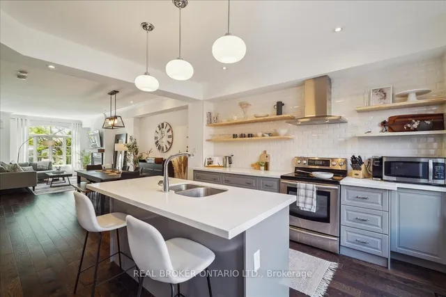 Additional image 10 of 114 Evans Ave Unit 7