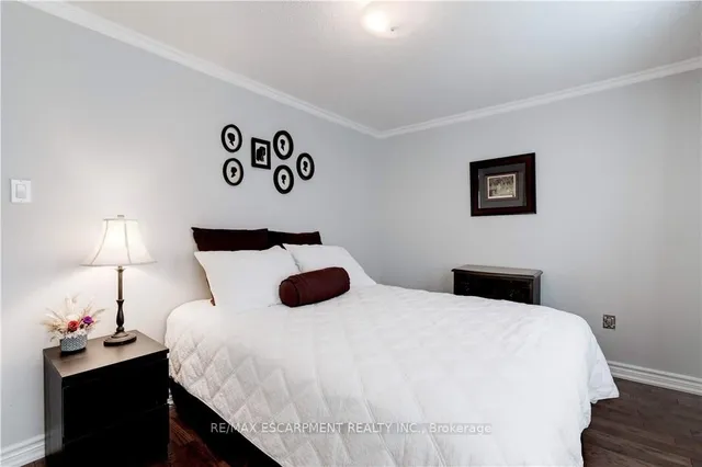 Additional image 21 of 2143 Clipper Cres