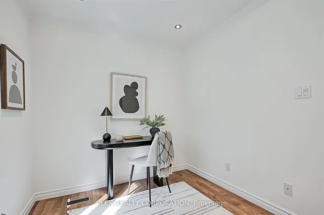 Additional image 25 of 192 Coxwell Ave