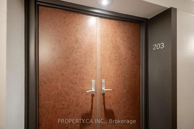 Additional image 21 of 55 Lombard St Unit 203