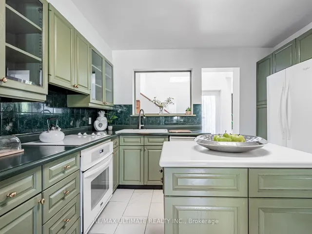 Additional image 25 of 206 Sloane Ave